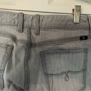 Lucky brand skinny jean. Distressed. Lolita skinny. Size 25.